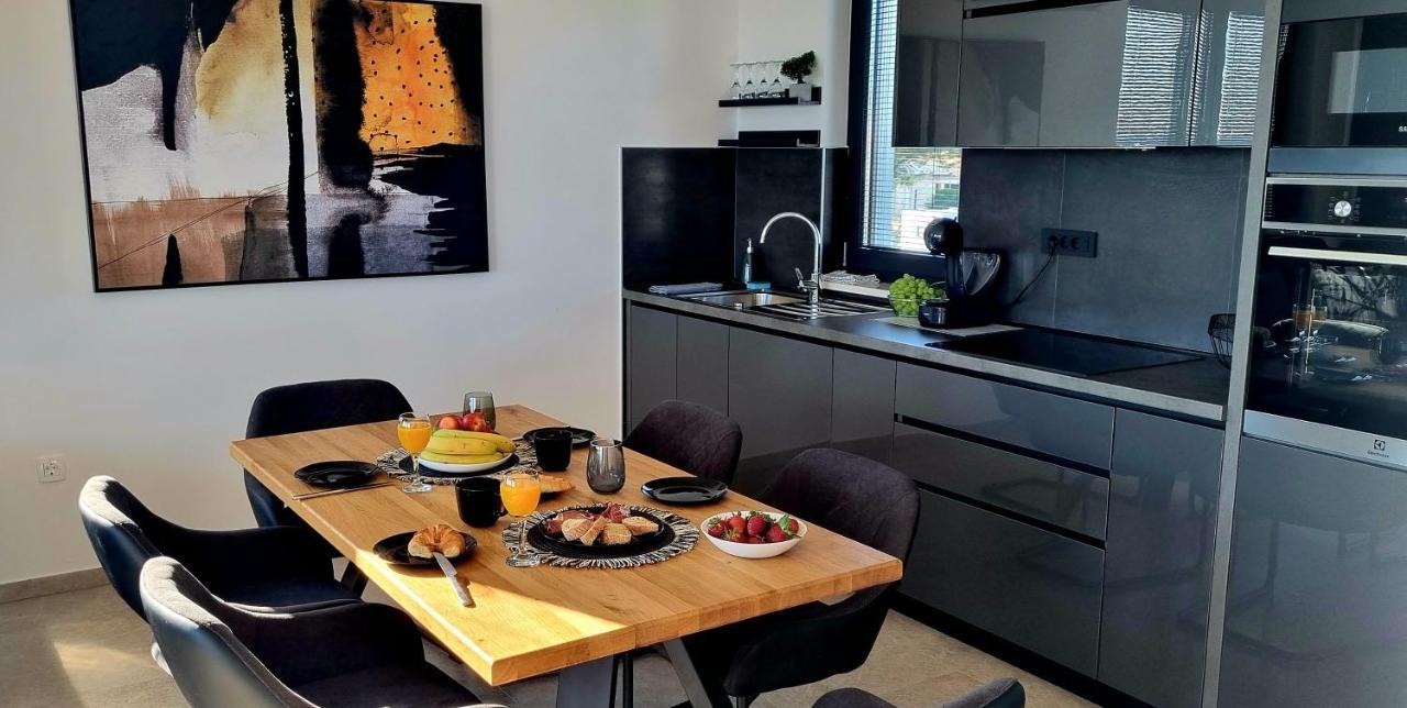 Dinary Penthouse Apartment Вир Екстер'єр фото
